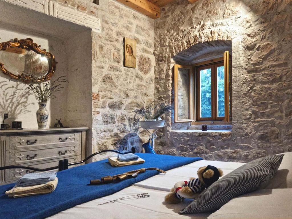 450 Year-Old House With A Garden Villa Stari Grad  Esterno foto