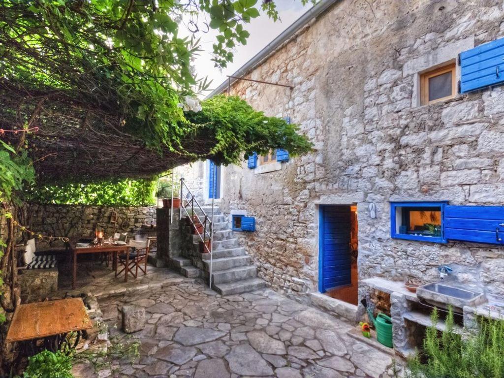 450 Year-Old House With A Garden Villa Stari Grad  Esterno foto